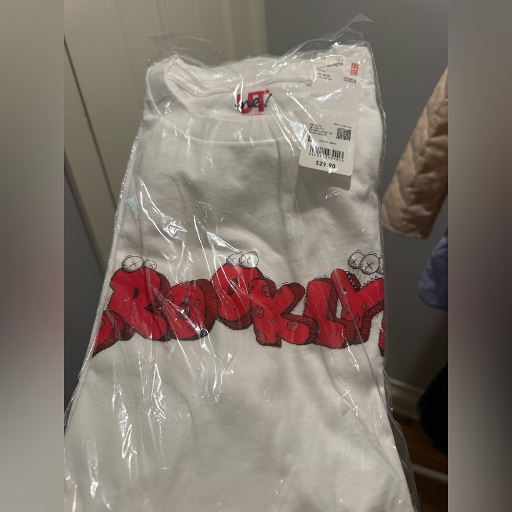 Uniqlo Brooklyn Kaws Tee